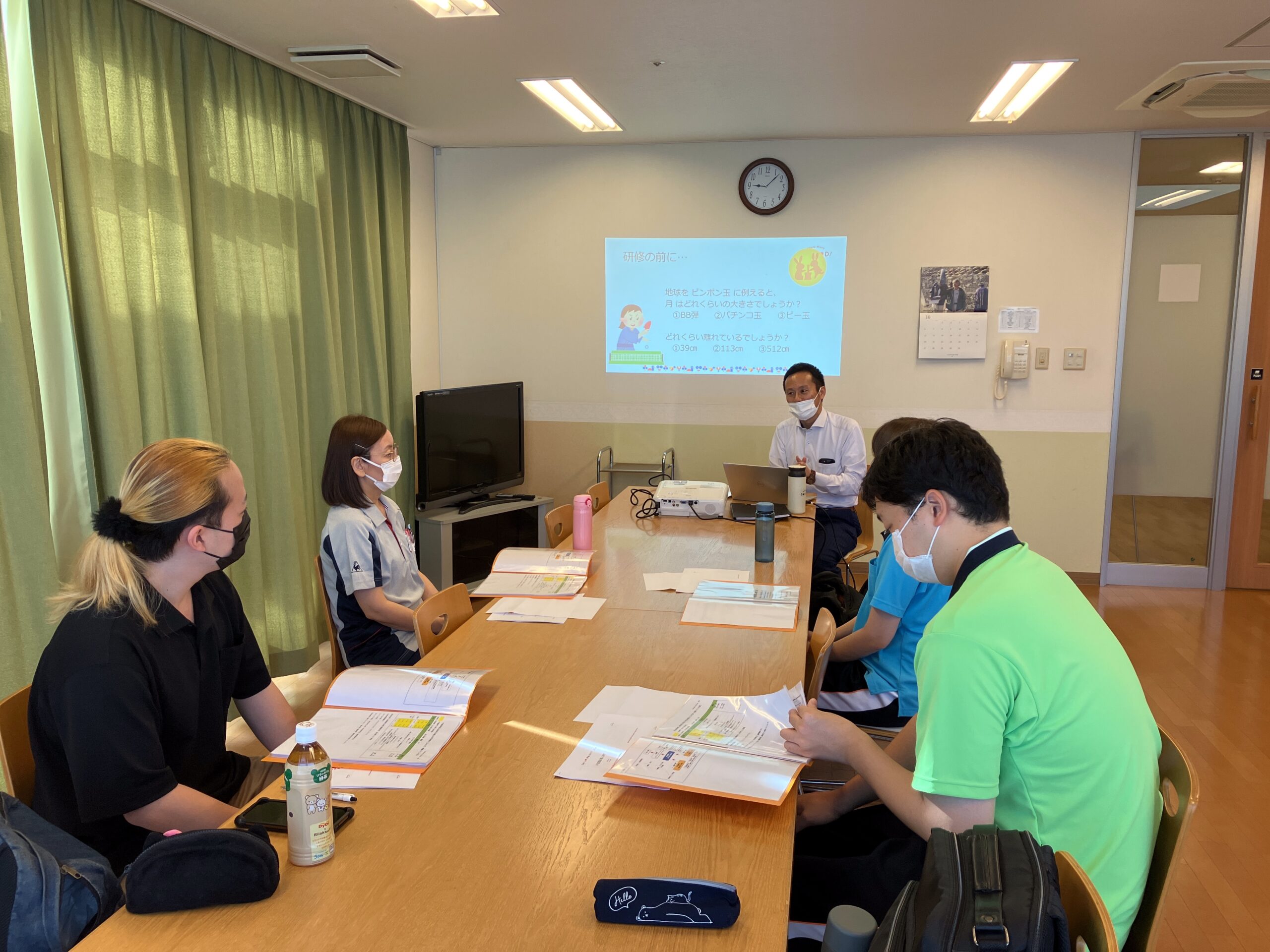 中途採用職員の研修風景📚